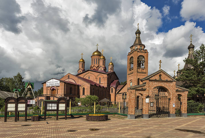 Храм