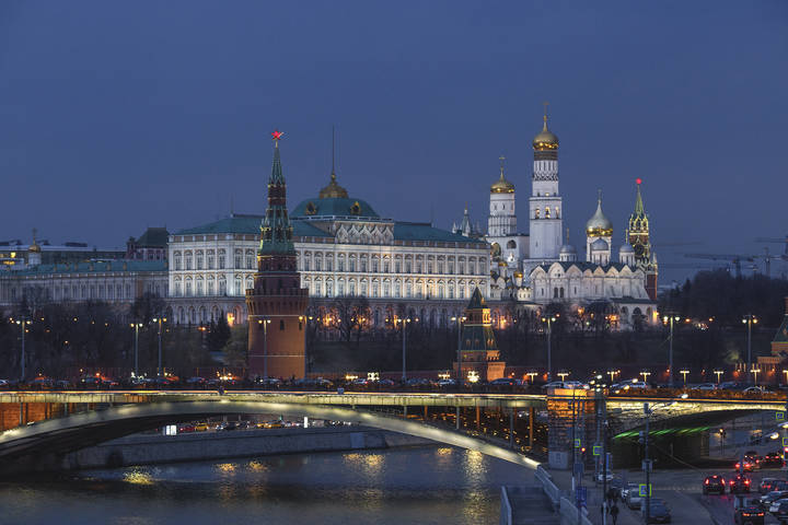 Вечерняя Москва