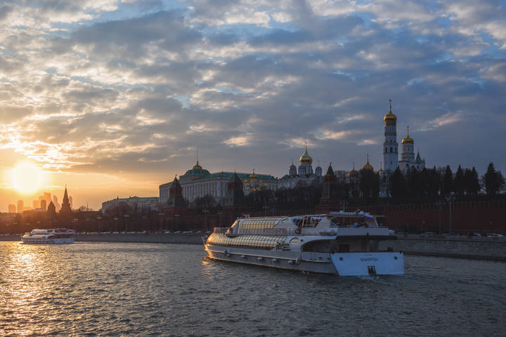 Вечерняя Москва