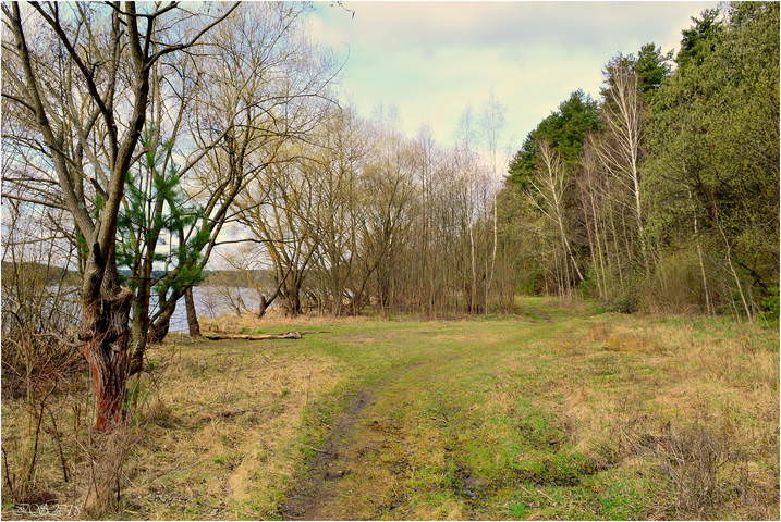 апрель