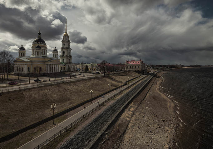 Ветреный весенний день в Рыбинске