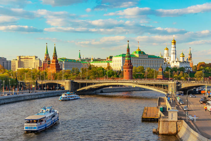 Традиционная открытка из Москвы
