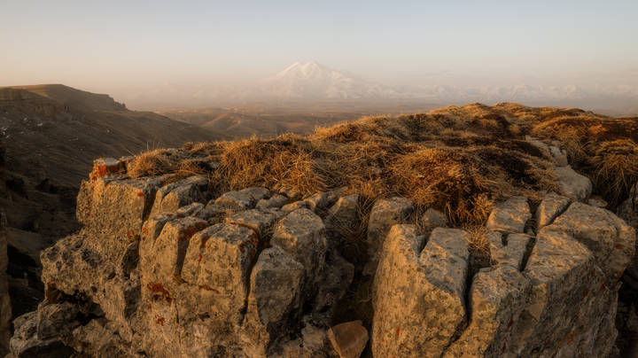Утро на плато Бермамыт
