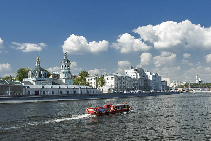 Раушская набережная