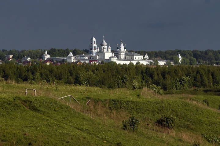 Никитский монастырь