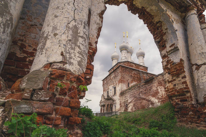 Белые купола