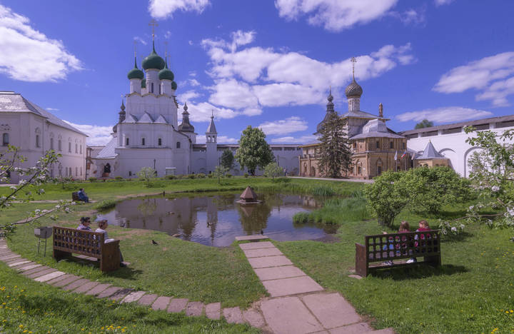 Дворик Ростовского кремля