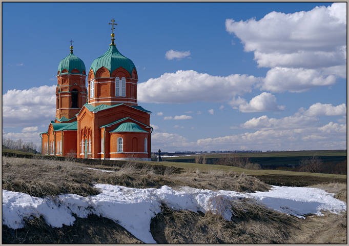 Монастырщина в апреле