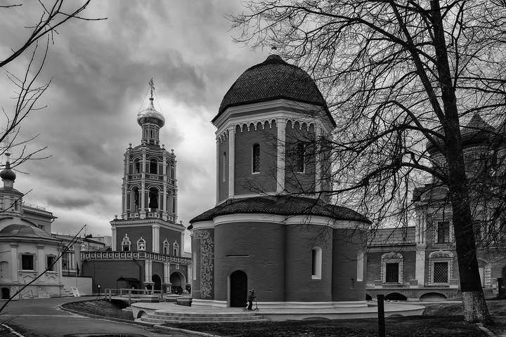 Высоко-Петровский монастырь