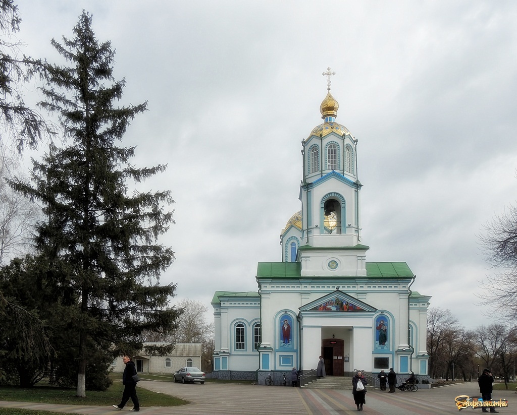 Храм в Миргороде