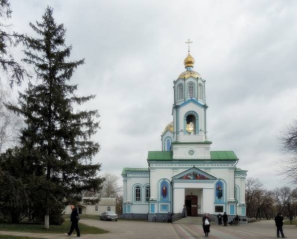 Храм в Миргороде