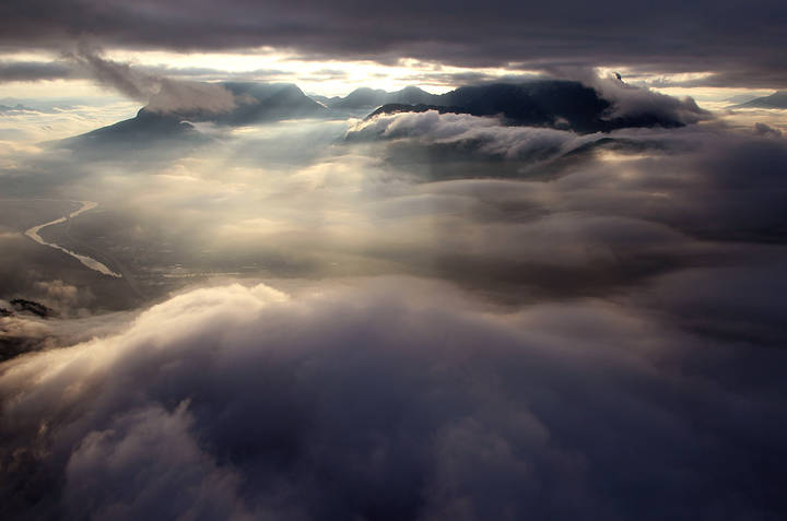 сквозь облака