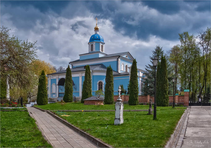 Пасмурный май