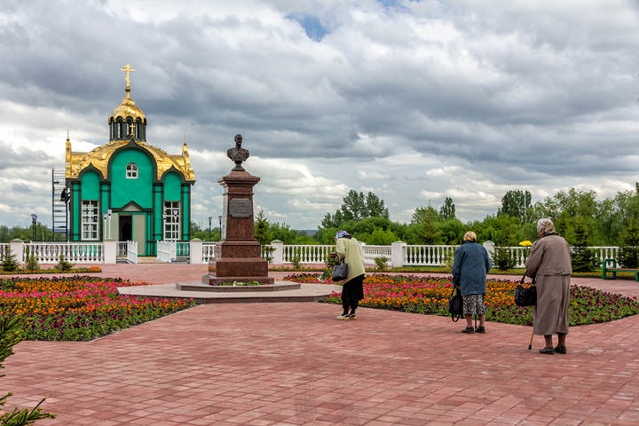 С молитвой к царю-батюшке.