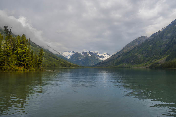 С лодки