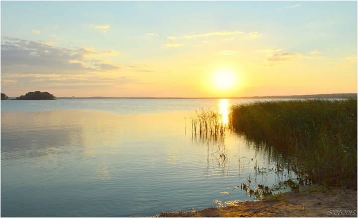 утомлённое солнце с Минским морем прощалось....