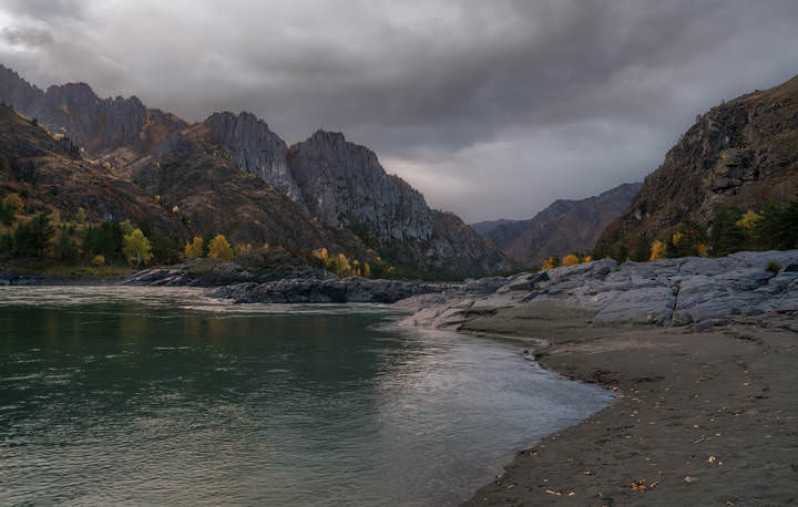 Катунь. Сумерки.