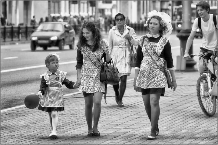 В ШКОЛУ!