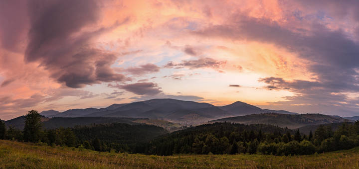 Рассвет в Карпатах