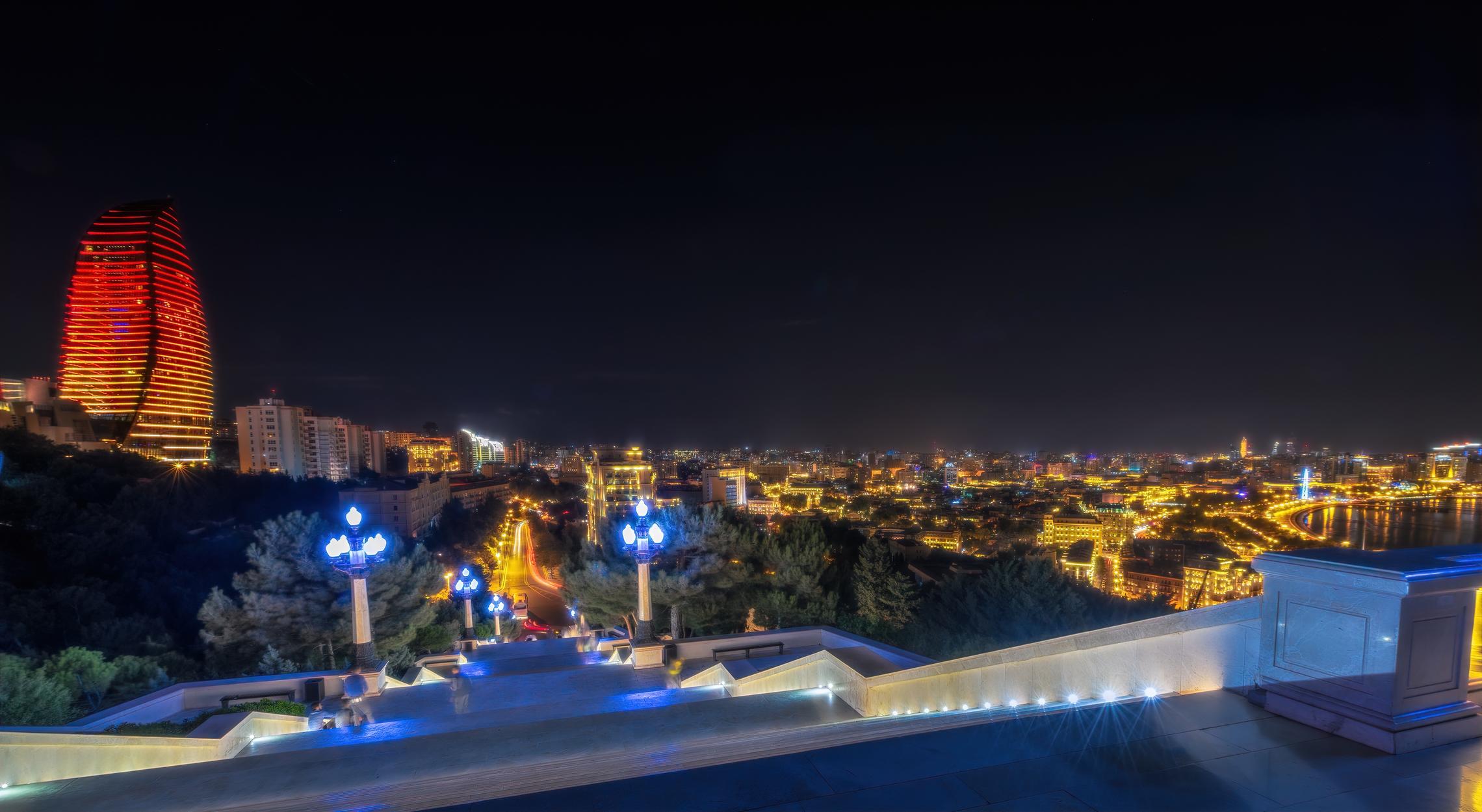 Виды ночного Баку