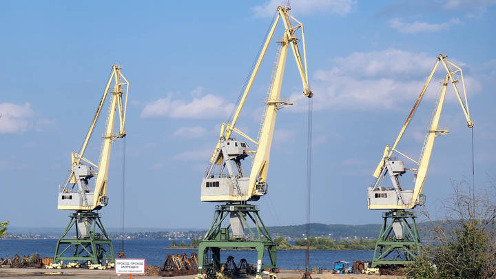 Троица трудяг