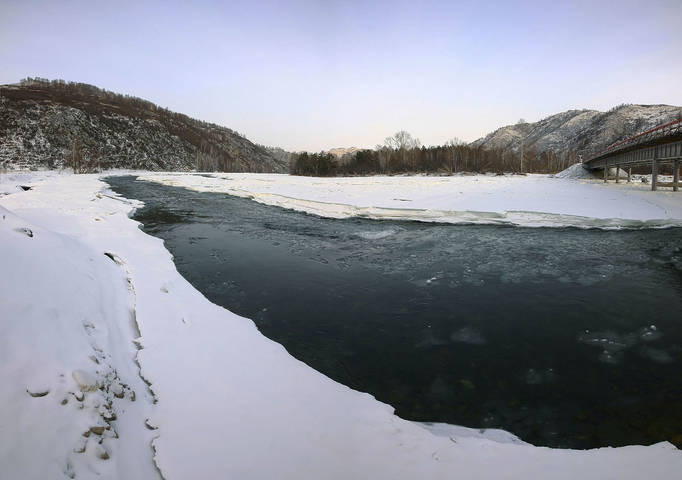 Замёрзший Чарыш 