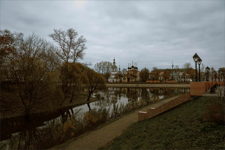Пока горят фонари...