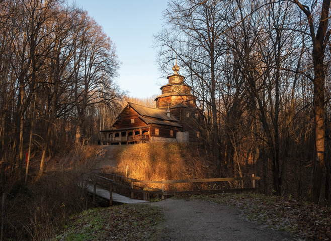 На Щёлоковском хуторе