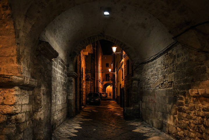 Бари