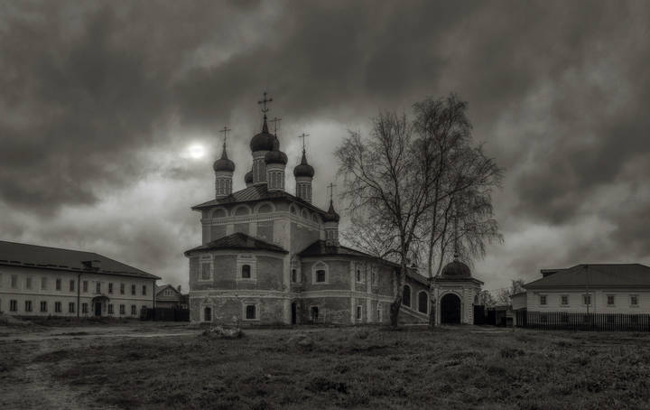 Монастырская осень