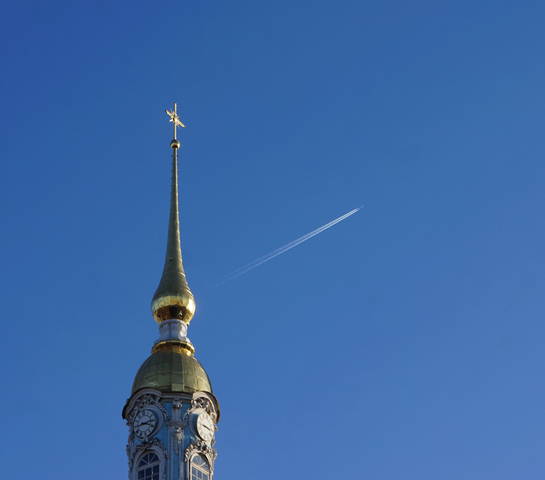 Ноябрьский солнечный день в Санкт-Петербурге