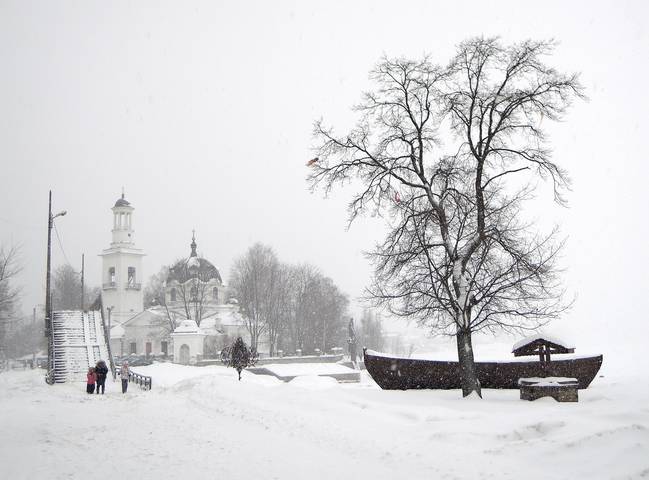 метёт
