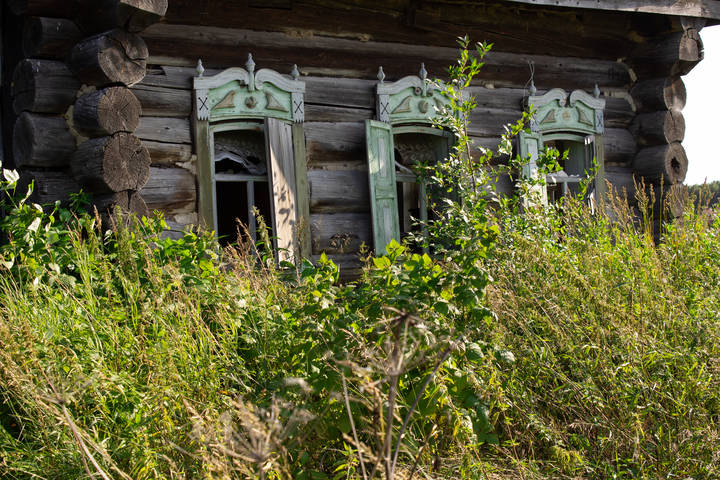 Одинокий Дом.