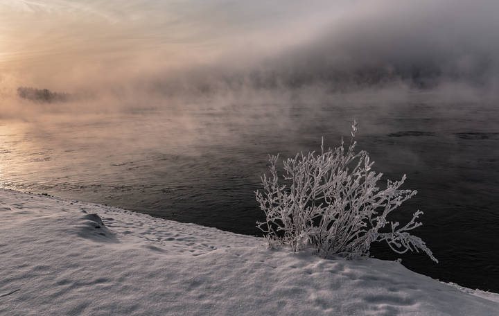 Холодная вода.