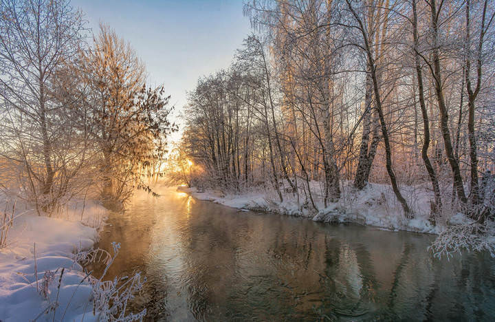 Солнце и река