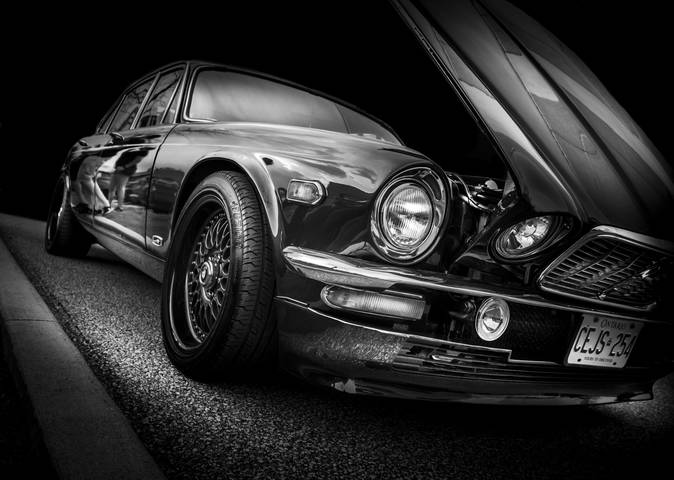 XJ 12L