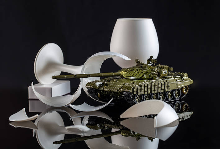 Т-72 в посудной лавке