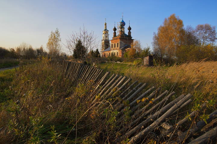  Сотьма. Церковь Воскресения Христова.