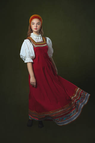 Юная красавица