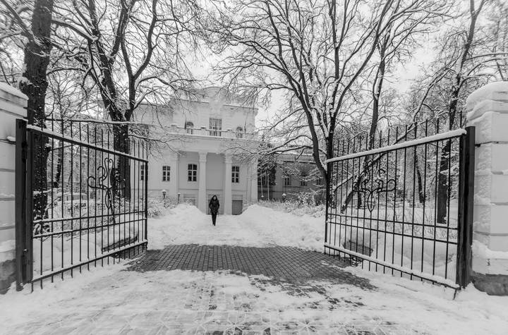 И в запасе у зимы лицензии три дня...