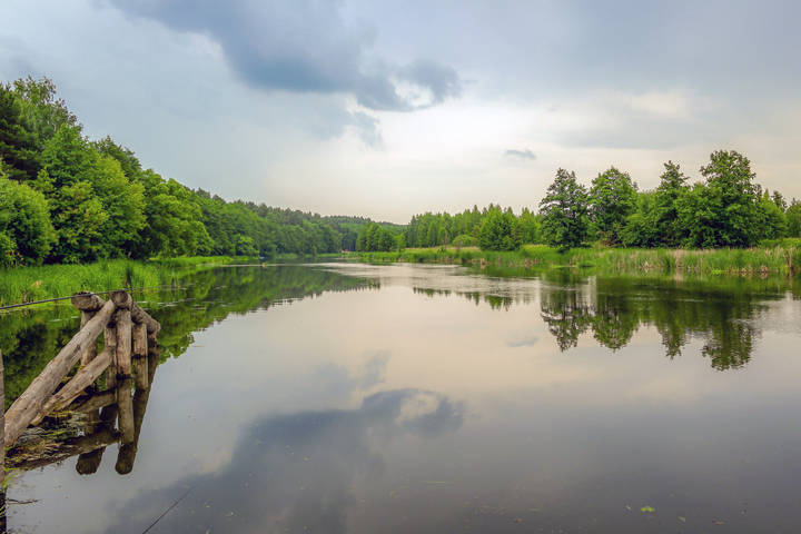 Вечер на реке фото