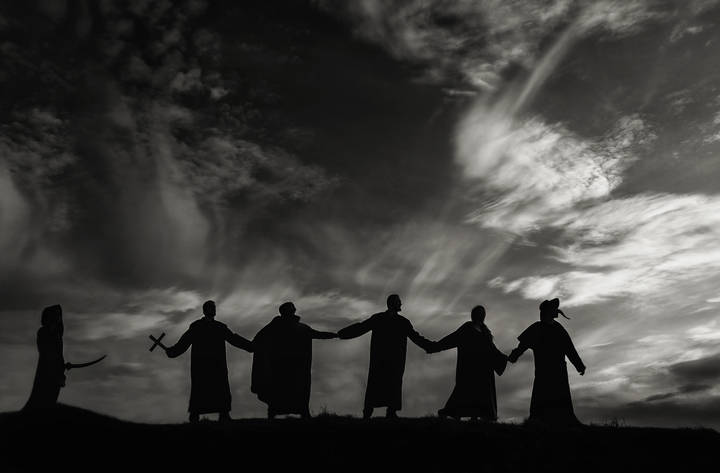 Tribute to Bergman's "7th Seal"