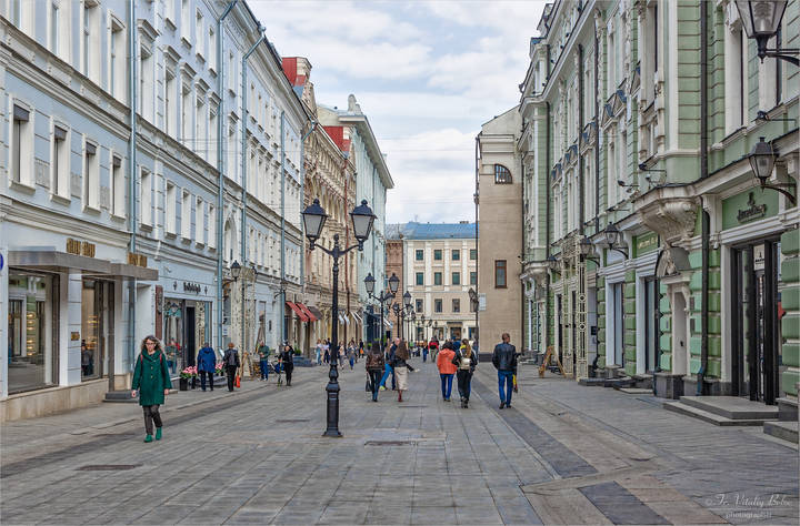 По Московским улицам
