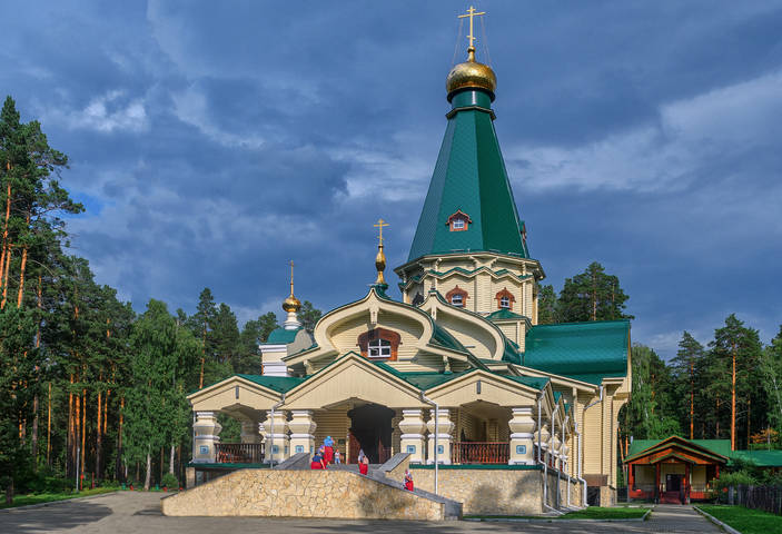 Храм в честь иконы Божьей Матери «Державная»