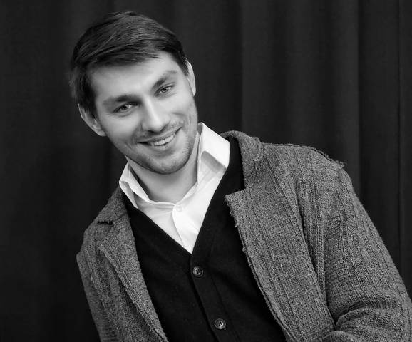 Актер Александр Дривень