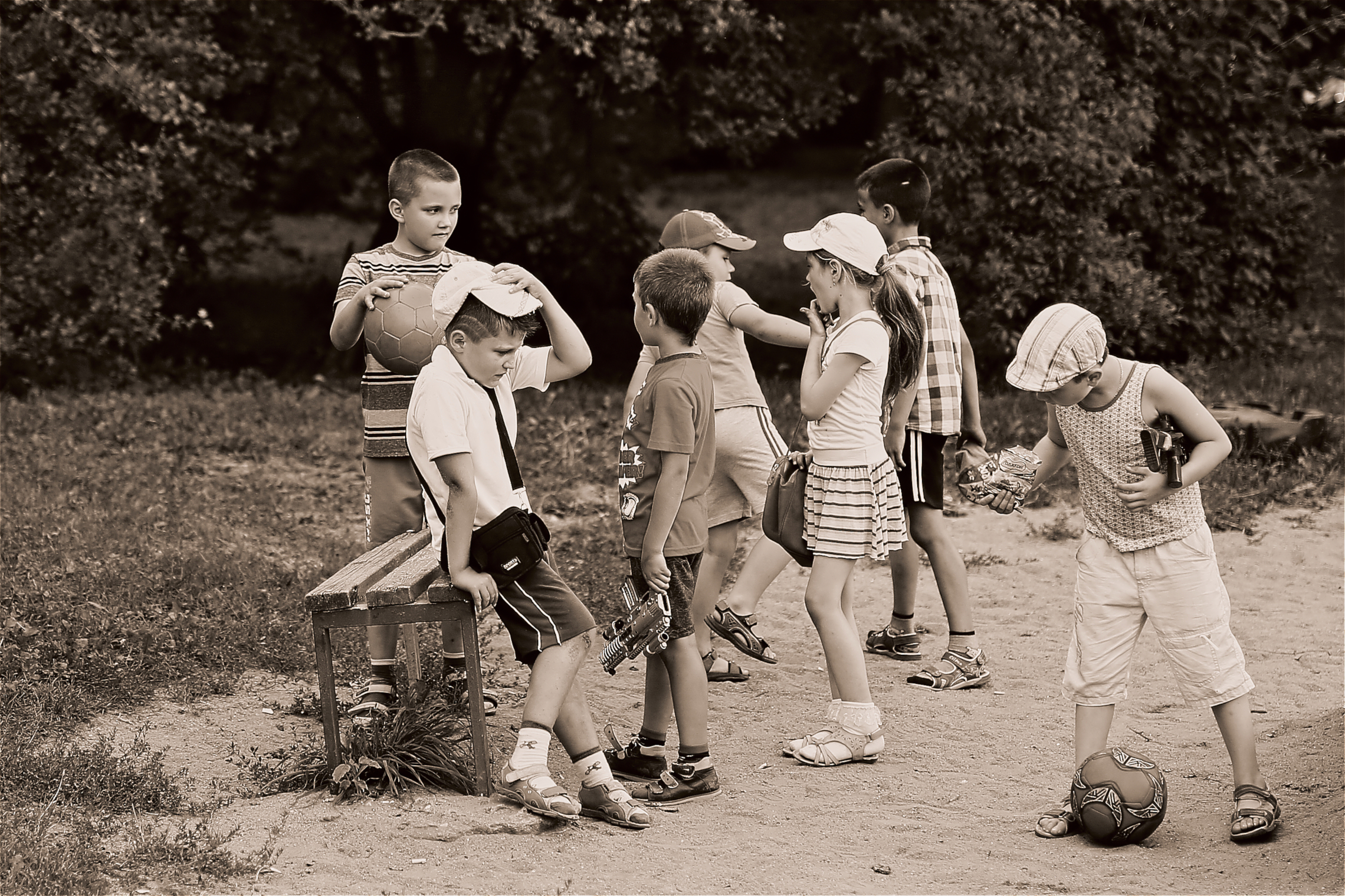 Большая детвора. Советское детство. Дети во дворе. Дети играющие во дворе. Дети улицы.
