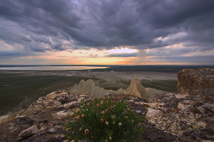   Плато(скалы) Актолагай