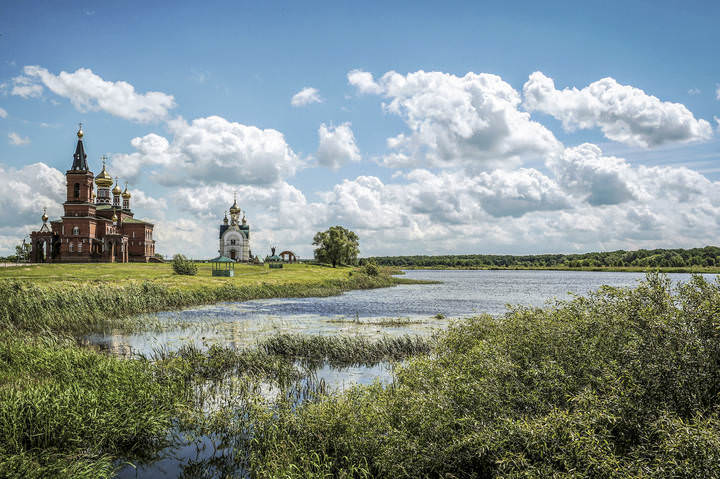 Мамонтова пустынь.