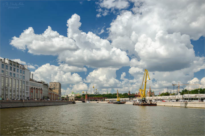 Облака над Москвой