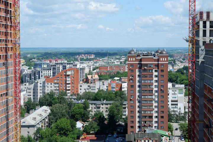 город